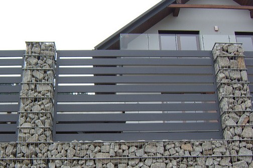 Panel z profili aluminiowych